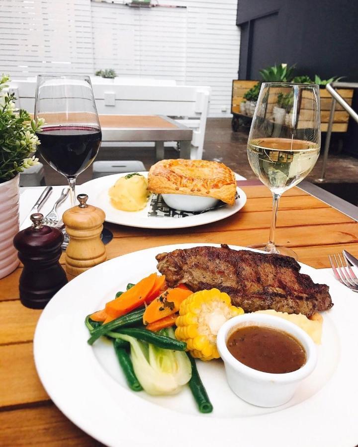 Romano's Hotel&Suites Wagga Wagga Esterno foto