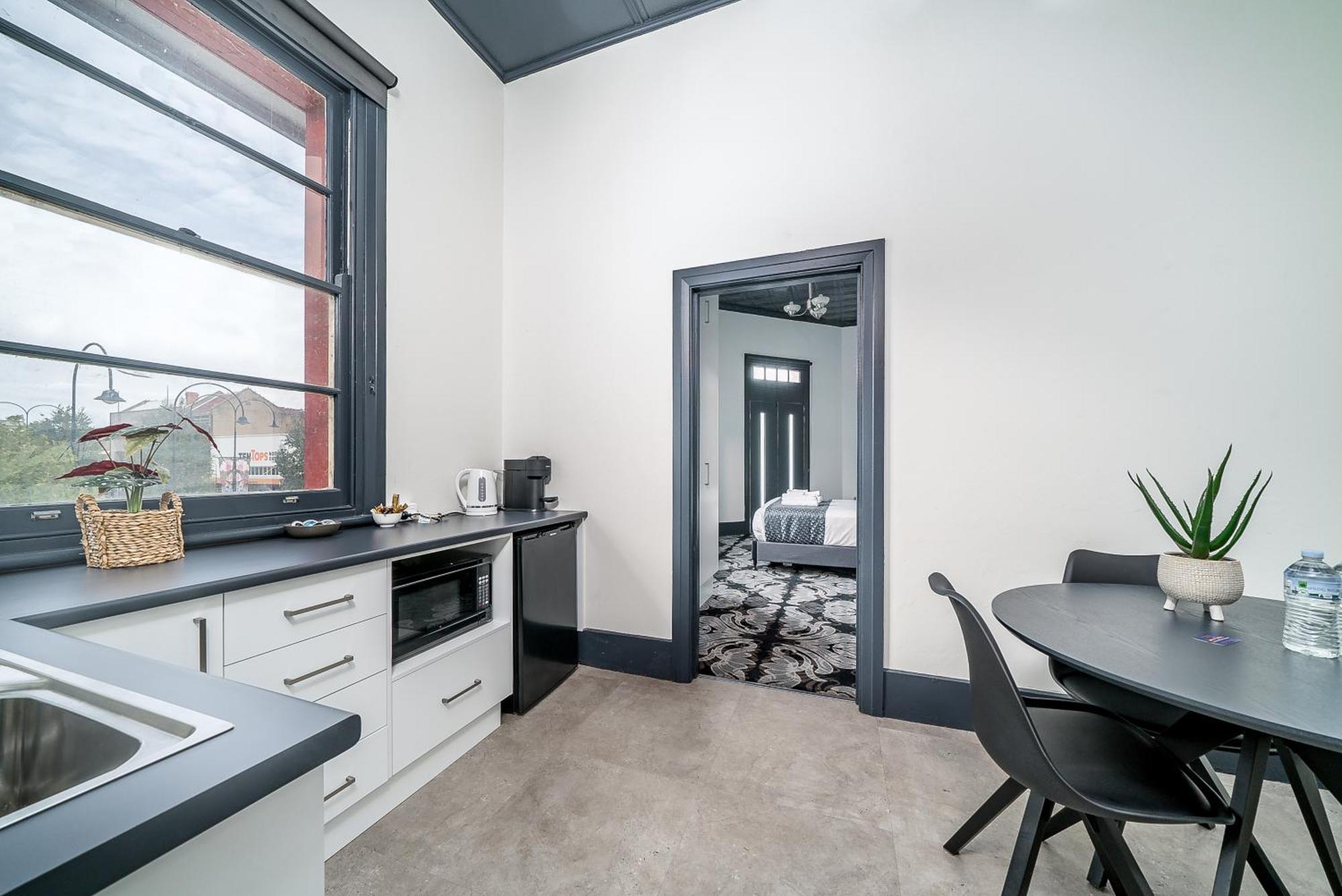 Romano's Hotel&Suites Wagga Wagga Esterno foto