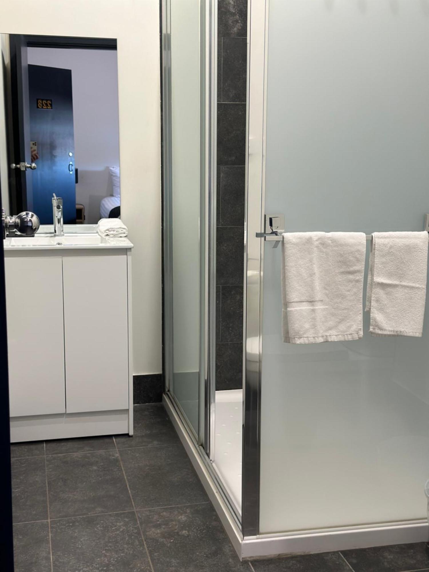 Romano's Hotel&Suites Wagga Wagga Esterno foto